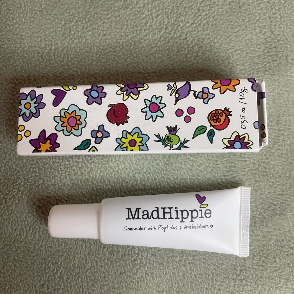 NWT #50 Mad Hippie Concealer